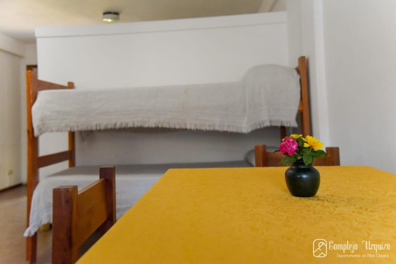 Complejo Urquiza Departamentos Apartment Mina Clavero Exterior photo
